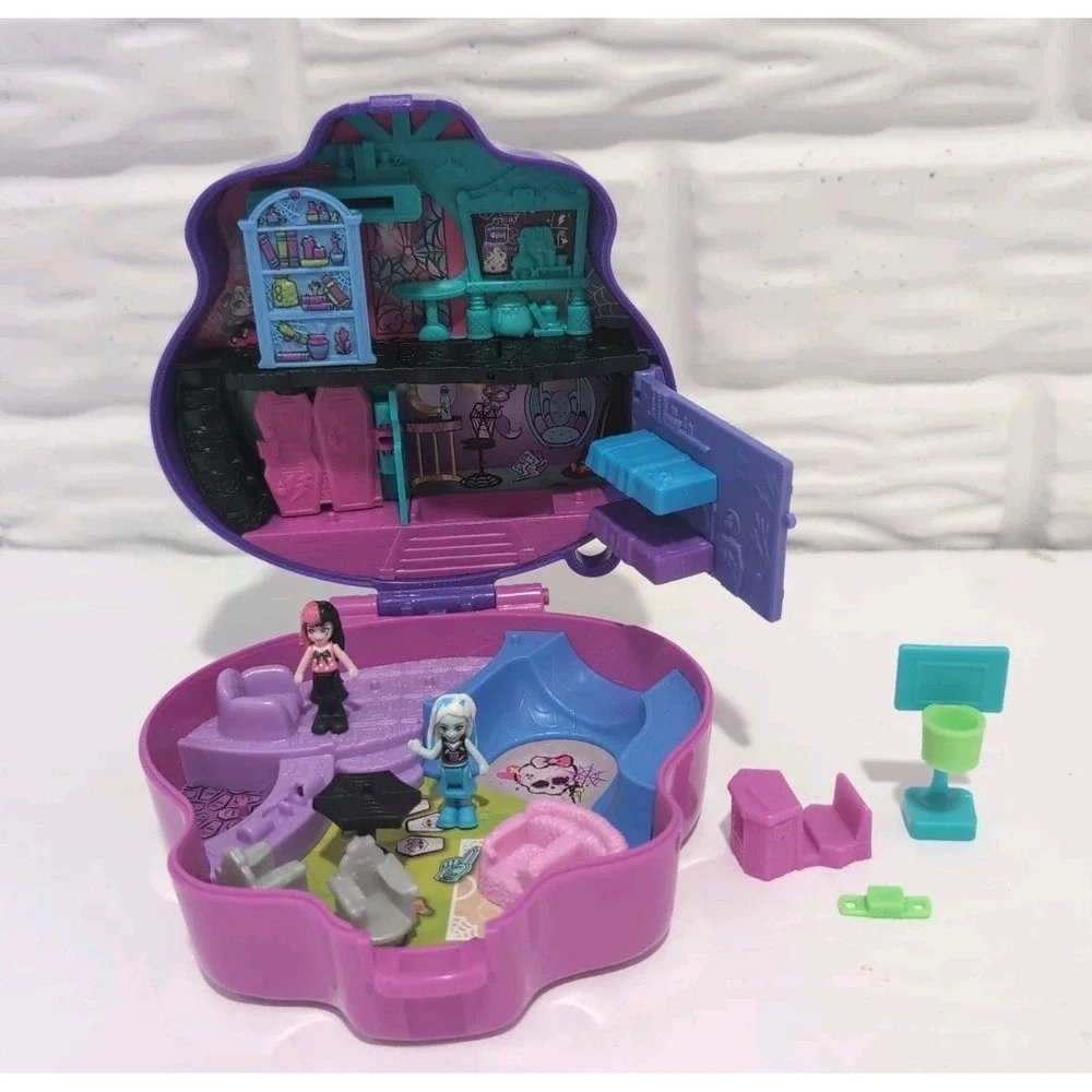 Polly Pocket  Monster High Compact with Micro Figures And Accessories Skull Goth